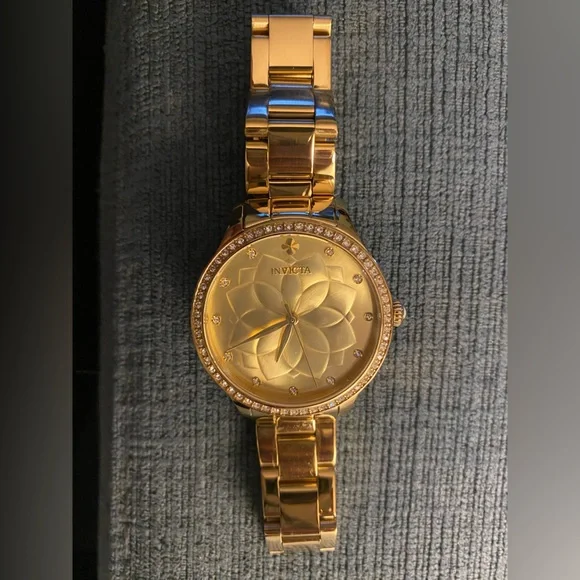 Gold Invicta watch NWOT m75685025632_1.jpg main image 3